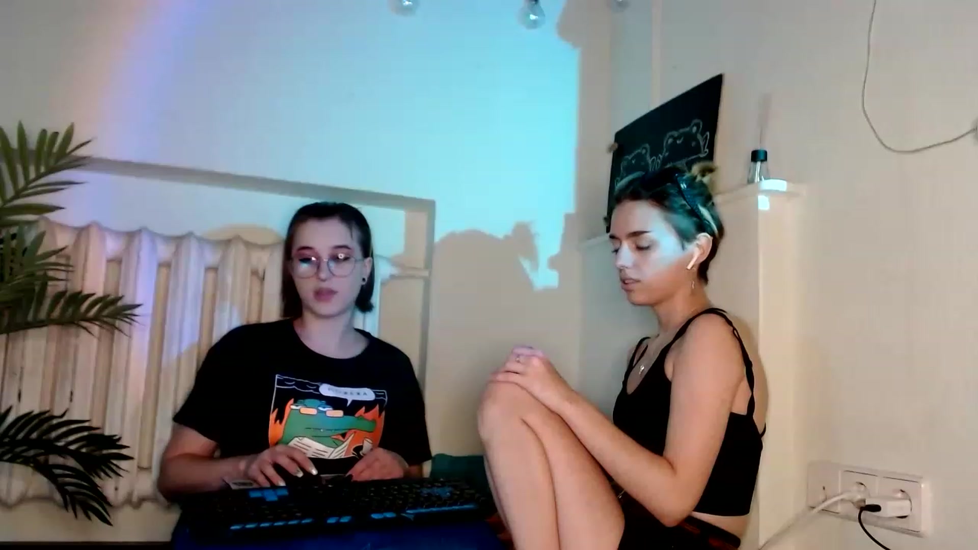 Gallery image thumbnail from Spicy_X's myfreecams stream on, 08/17/2023, 14:52 image 11 of 20
