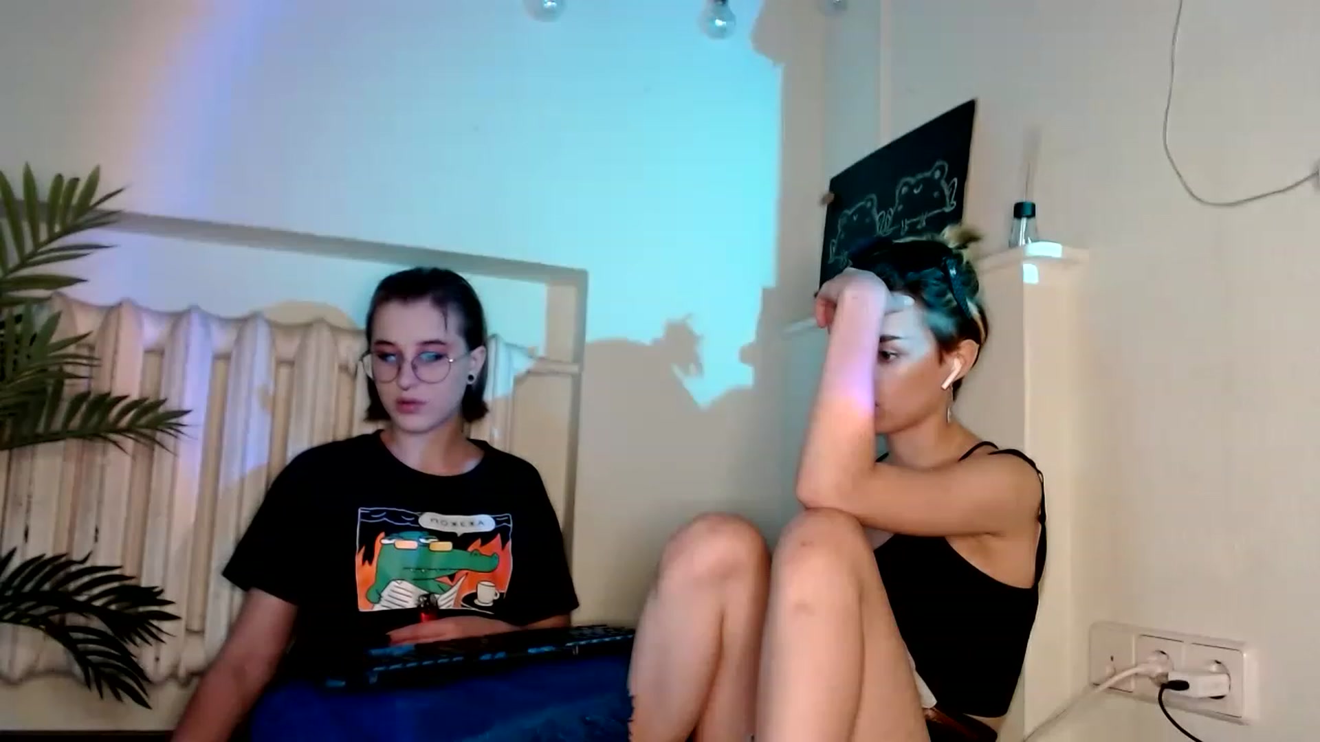 Gallery image thumbnail from Spicy_X's myfreecams stream on, 08/17/2023, 14:52 image 9 of 20