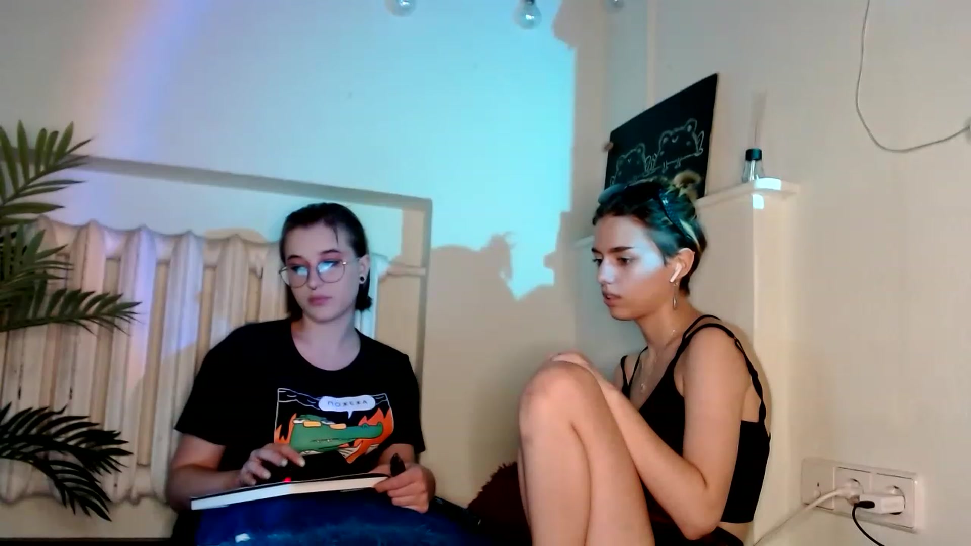 Gallery image thumbnail from Spicy_X's myfreecams stream on, 08/17/2023, 14:52 image 16 of 20