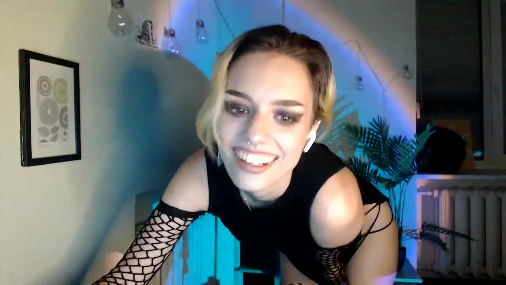 Gallery image thumbnail from Spicy_X's myfreecams stream on, 08/27/2023, 15:56 image 3 of 20