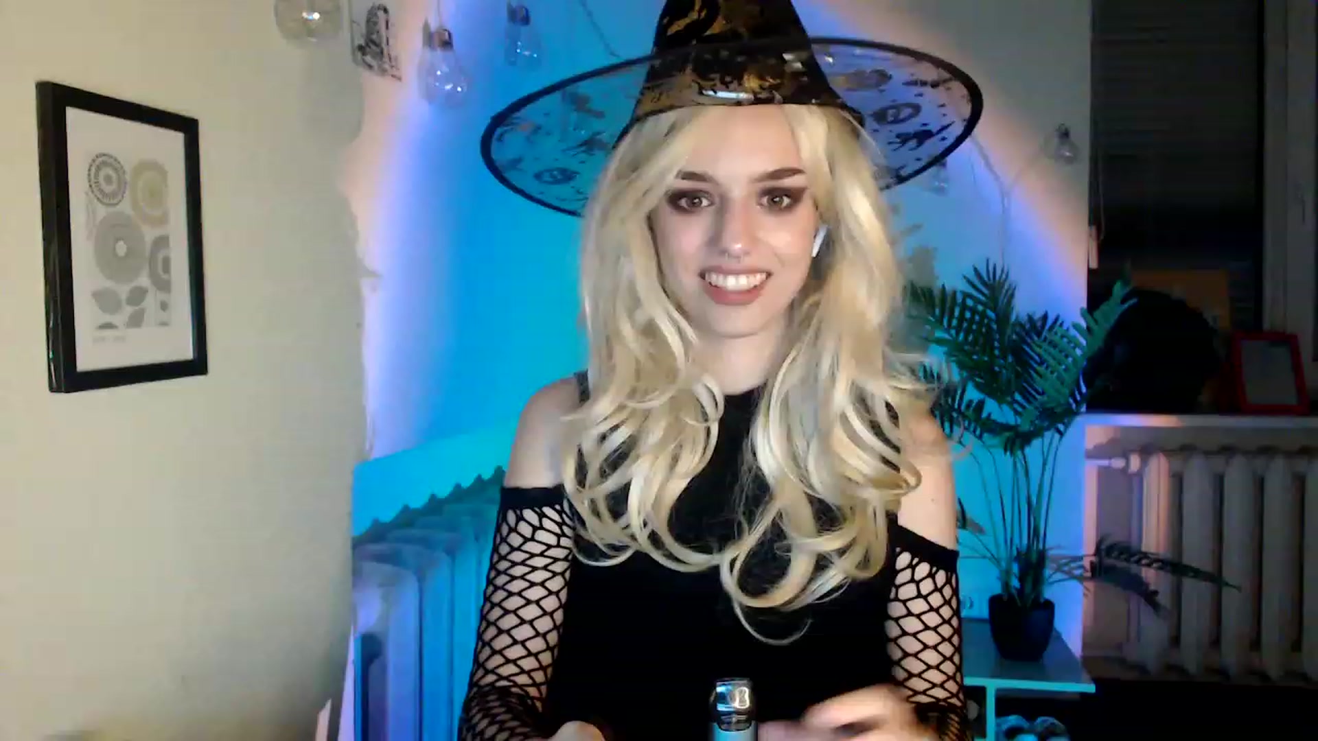 Gallery image thumbnail from Spicy_X's myfreecams stream on, 08/27/2023, 15:56 image 17 of 20