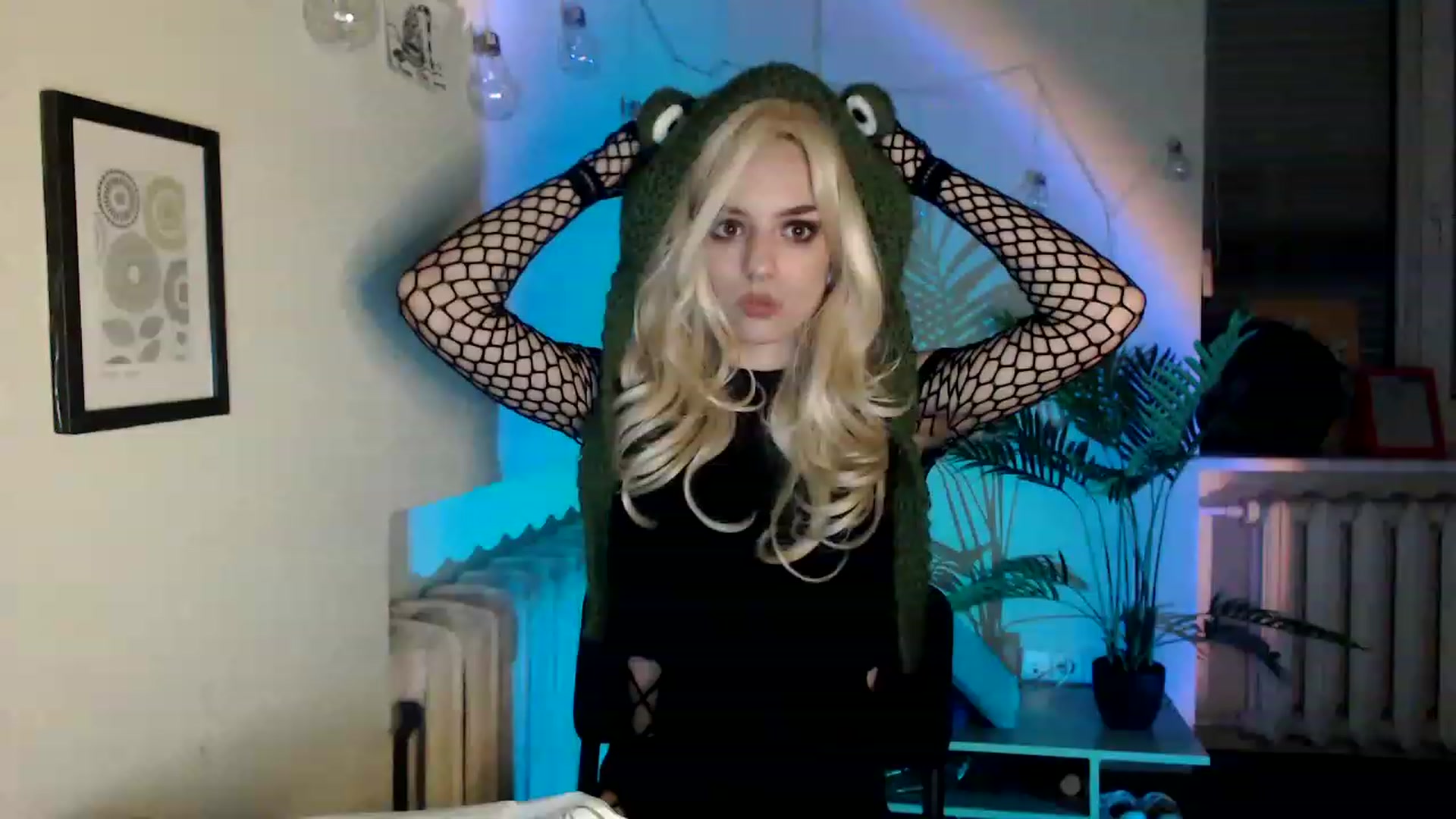Gallery image thumbnail from Spicy_X's myfreecams stream on, 08/27/2023, 15:56 image 19 of 20