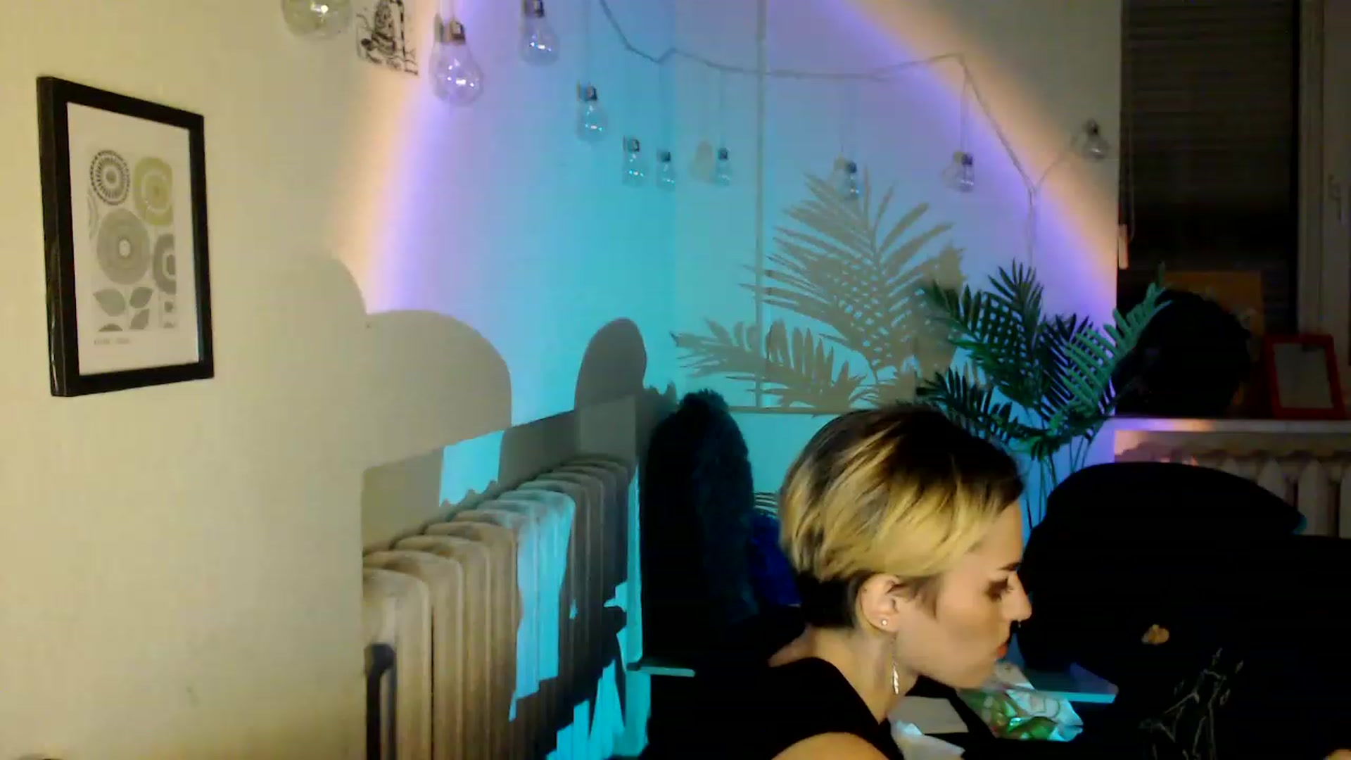 Gallery image thumbnail from Spicy_X's myfreecams stream on, 08/27/2023, 18:03 image 12 of 20