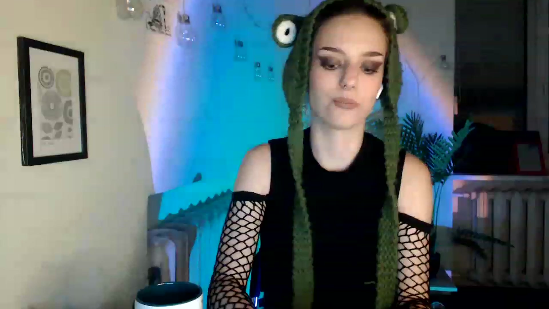 Gallery image thumbnail from Spicy_X's myfreecams stream on, 08/27/2023, 18:03 image 4 of 20