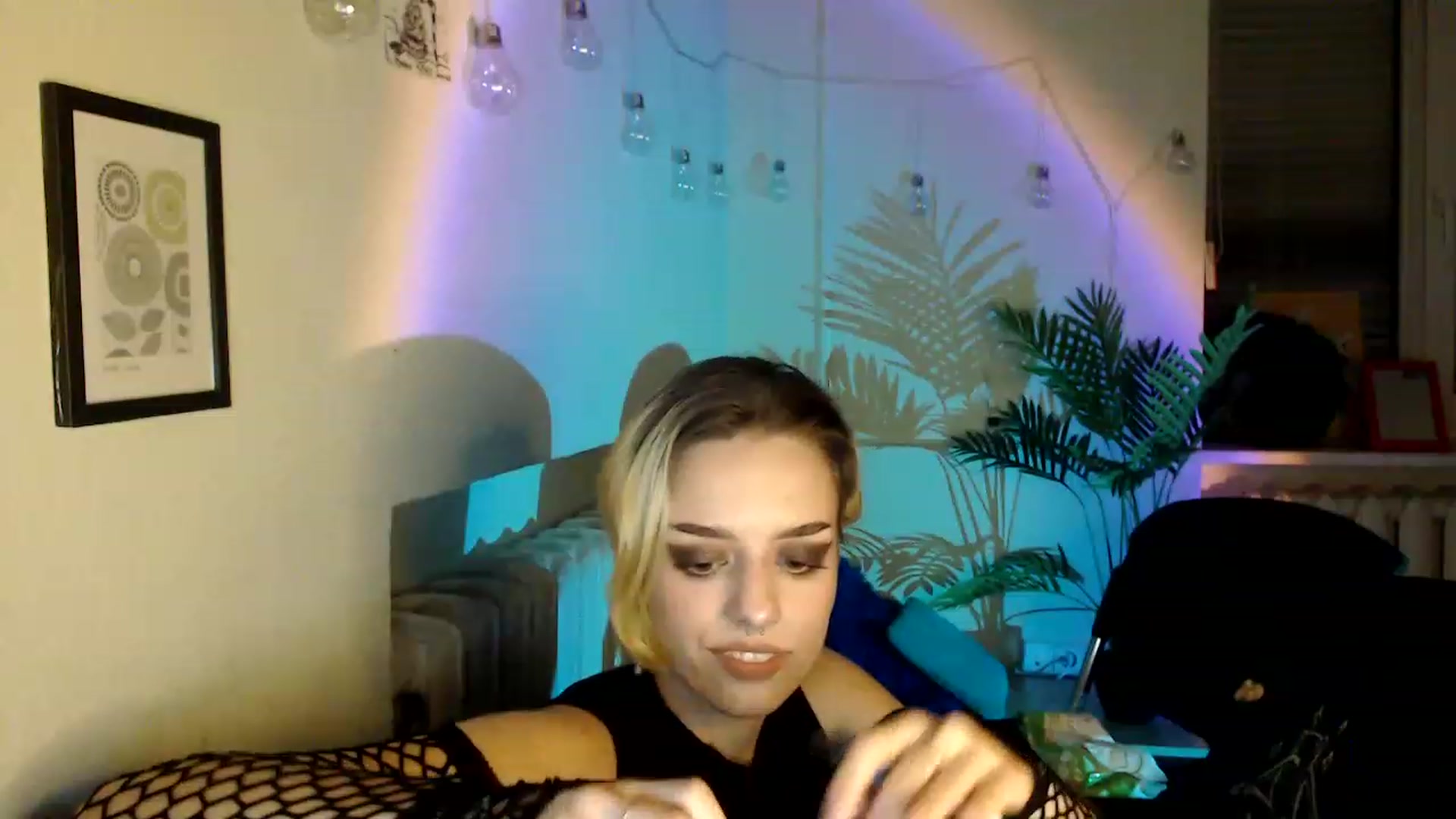 Gallery image thumbnail from Spicy_X's myfreecams stream on, 08/27/2023, 18:03 image 11 of 20