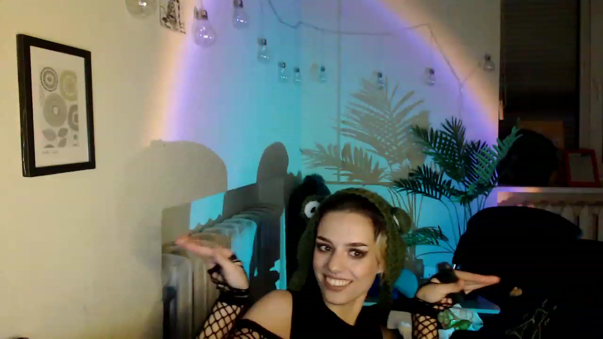 Gallery image thumbnail from Spicy_X's myfreecams stream on, 08/27/2023, 18:03 image 9 of 20