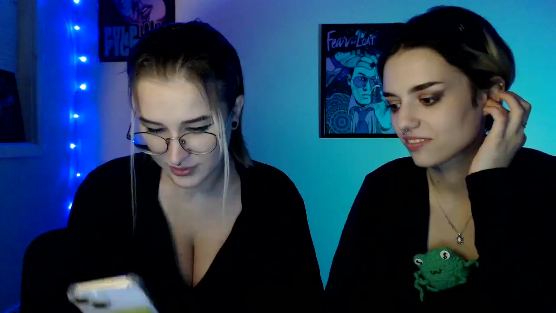 Gallery image thumbnail from Spicy_X's myfreecams stream on, 09/19/2023, 16:23 image 12 of 20