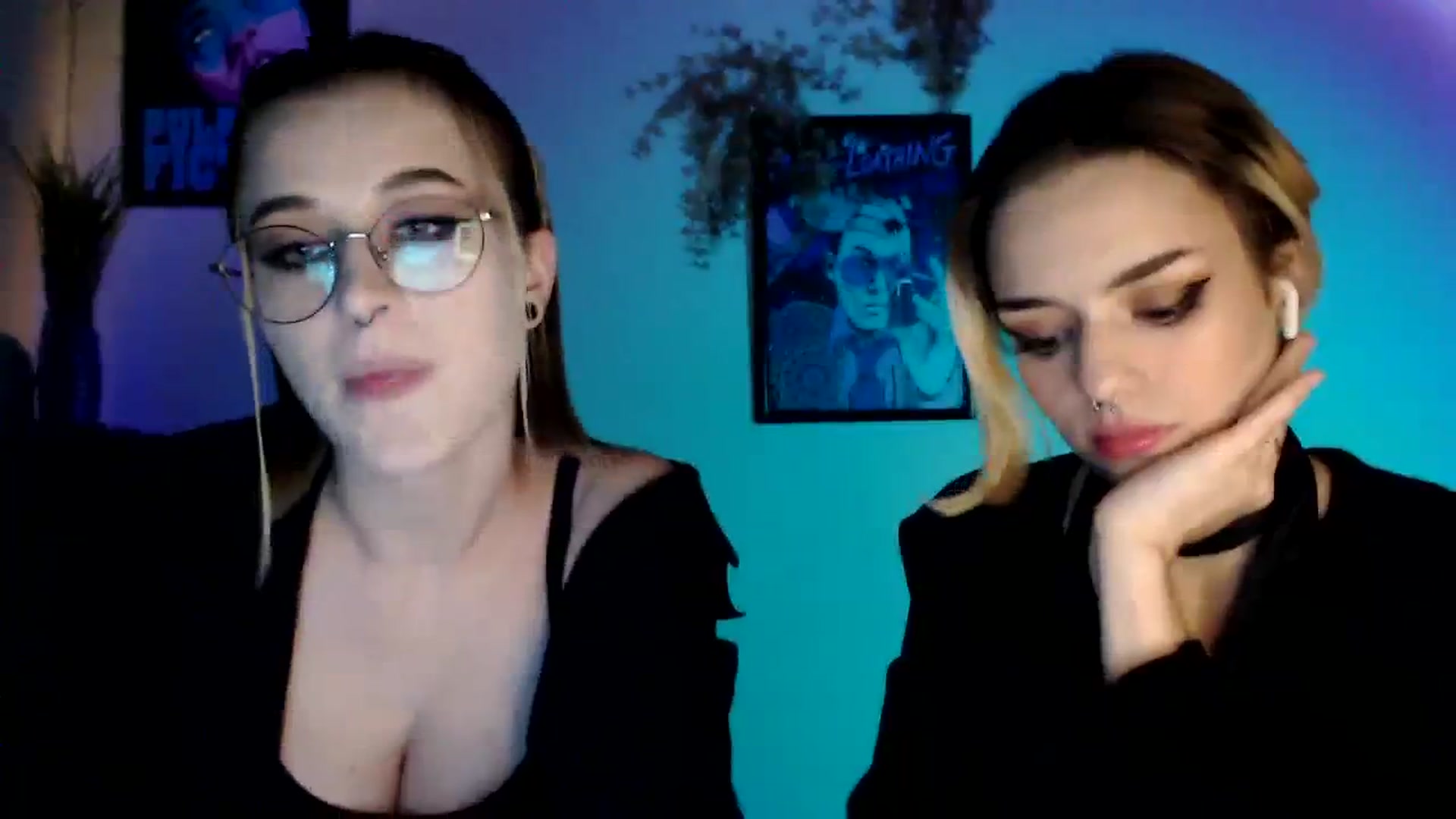 Gallery image thumbnail from Spicy_X's myfreecams stream on, 09/22/2023, 16:15 image 8 of 20