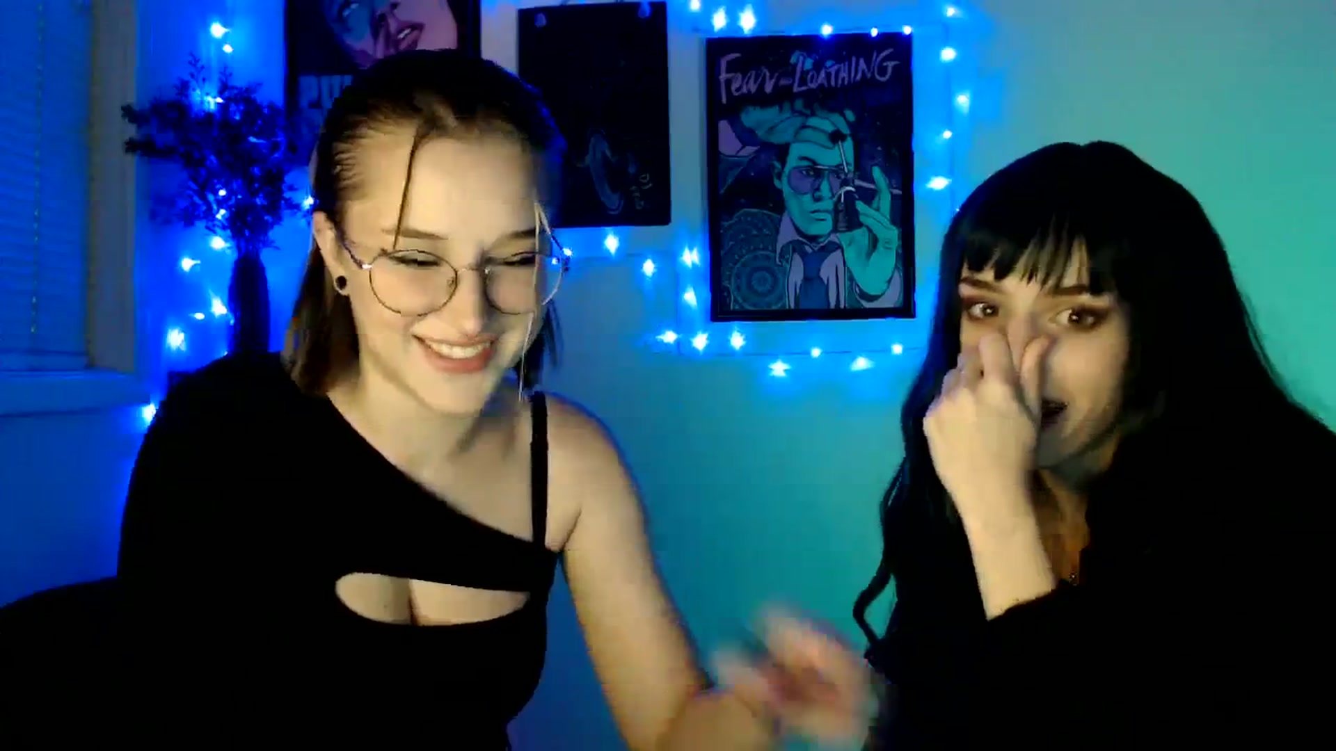 Gallery image thumbnail from Spicy_X's myfreecams stream on, 09/28/2023, 16:05 image 12 of 20