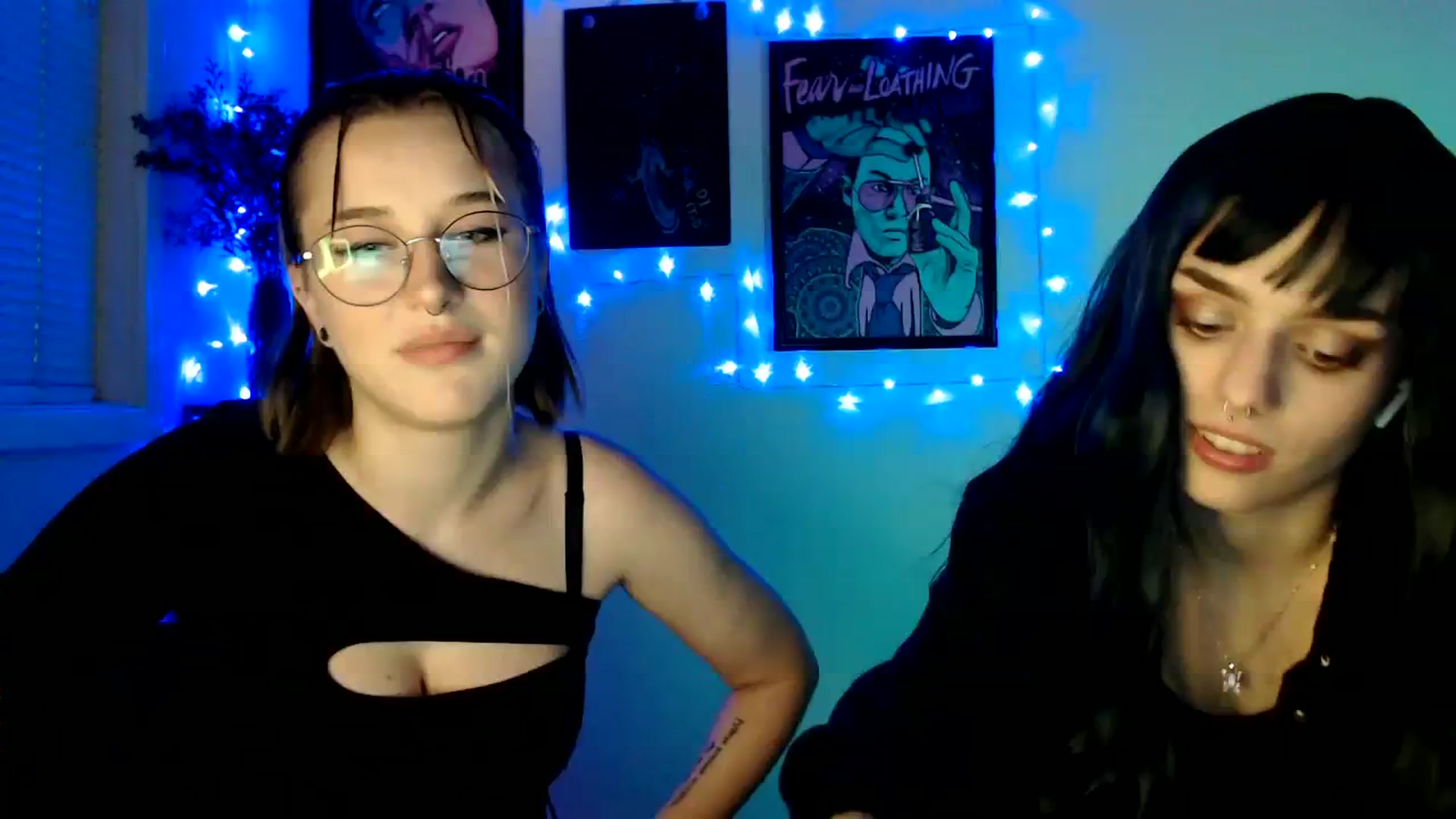 Gallery image thumbnail from Spicy_X's myfreecams stream on, 09/28/2023, 16:05 image 10 of 20