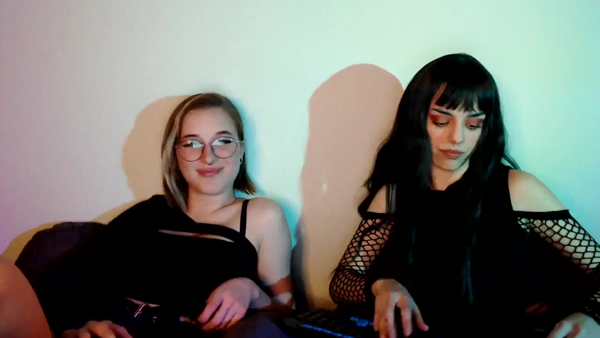 Gallery image thumbnail from Spicy_X's myfreecams stream on, 09/30/2023, 19:03 image 12 of 20