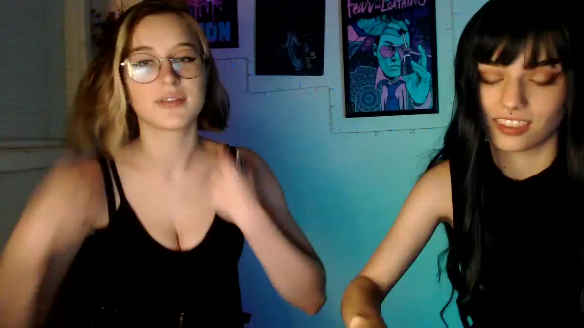 Gallery image thumbnail from Spicy_X's myfreecams stream on, 10/04/2023, 15:38 image 15 of 20
