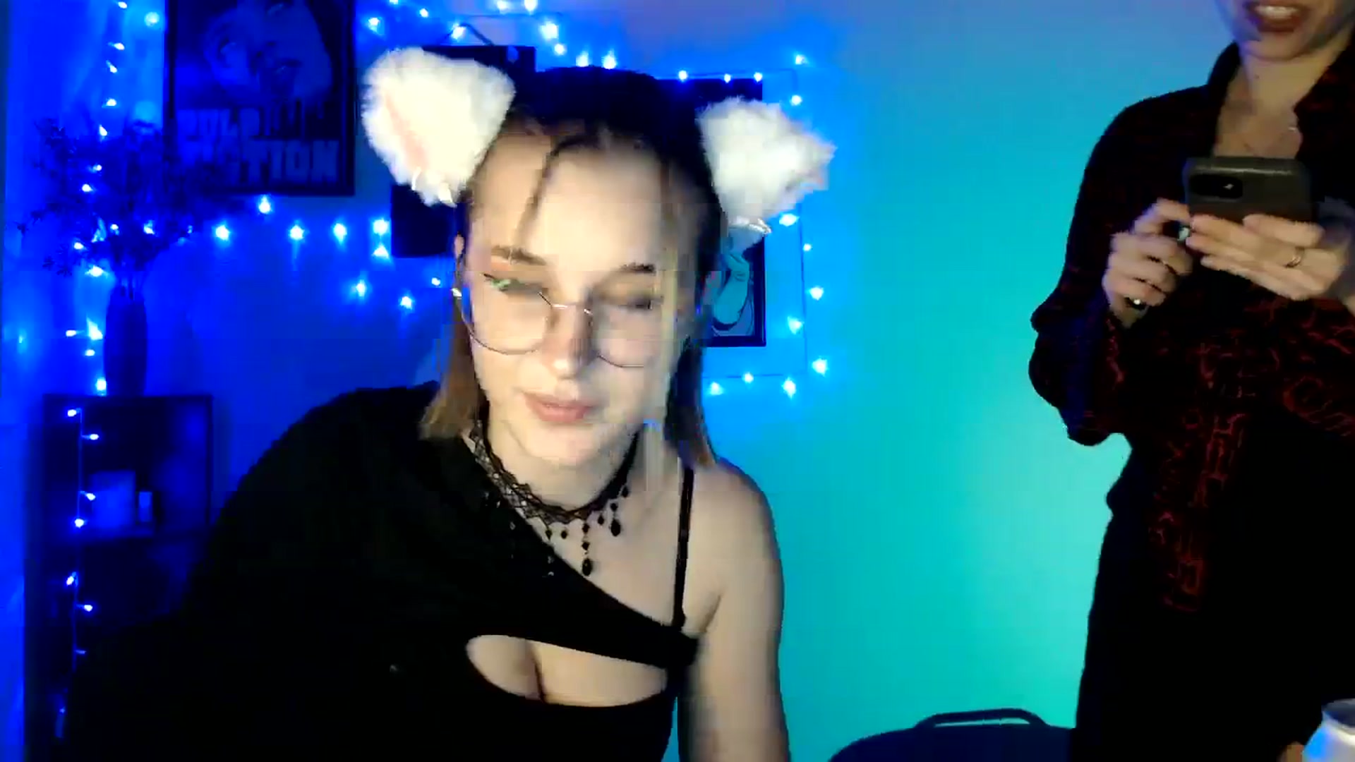 Gallery image thumbnail from Spicy_X's myfreecams stream on, 10/06/2023, 15:14 image 14 of 20