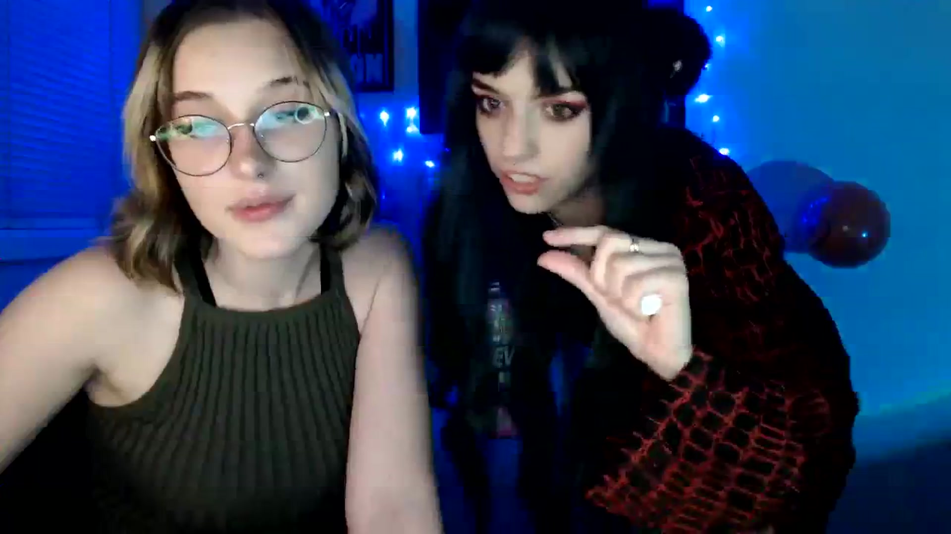 Gallery image thumbnail from Spicy_X's myfreecams stream on, 10/13/2023, 18:32 image 13 of 20