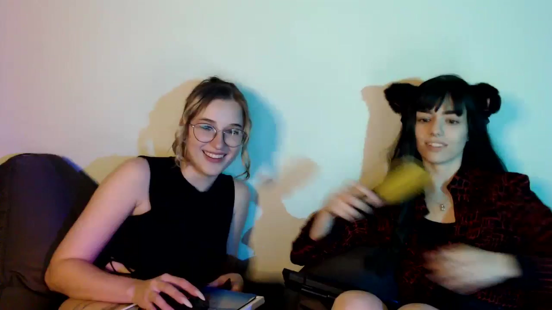 Gallery image thumbnail from Spicy_X's myfreecams stream on, 10/14/2023, 16:14 image 1 of 20