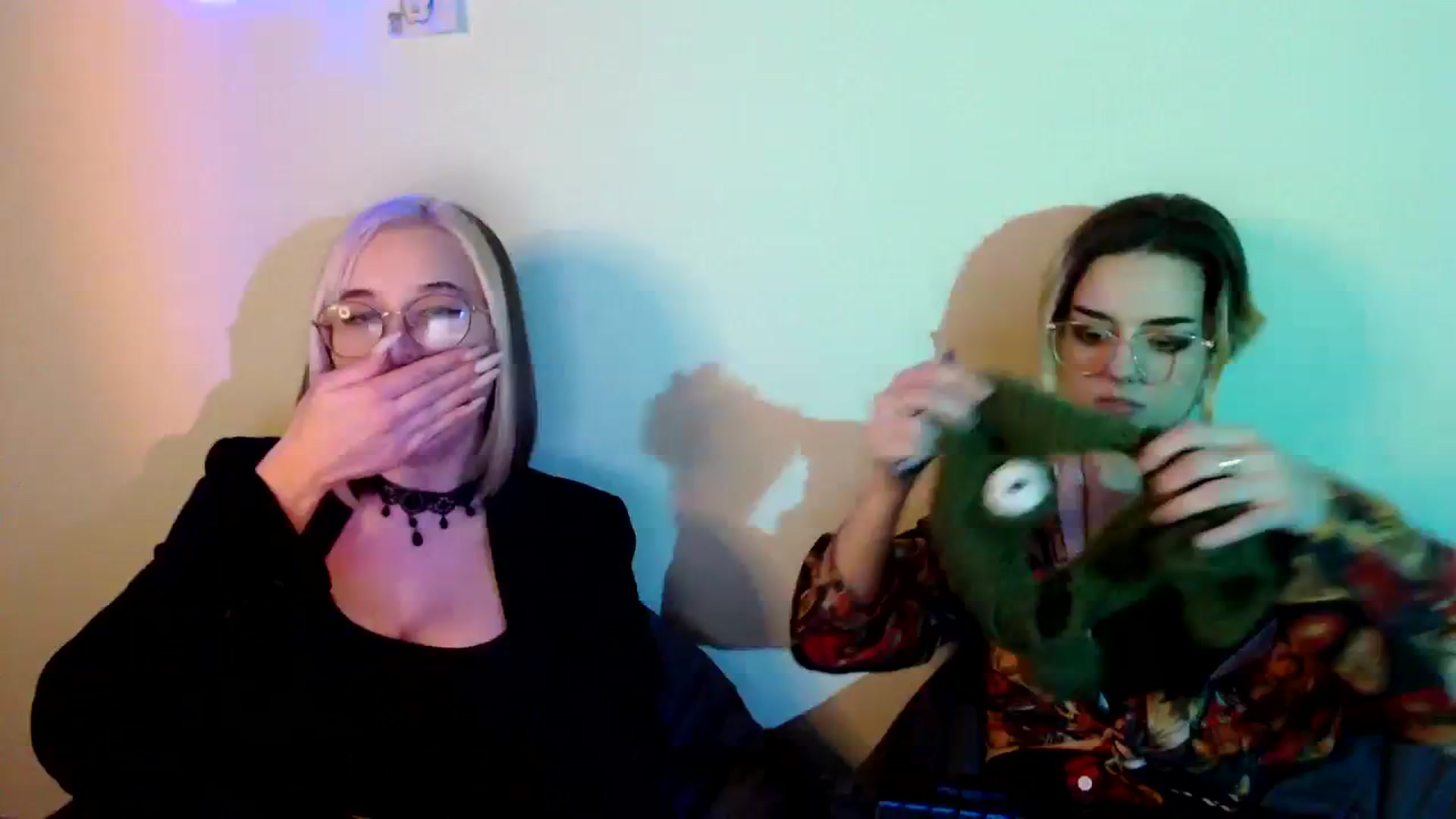 Gallery image thumbnail from Spicy_X's myfreecams stream on, 10/26/2023, 14:11 image 13 of 20
