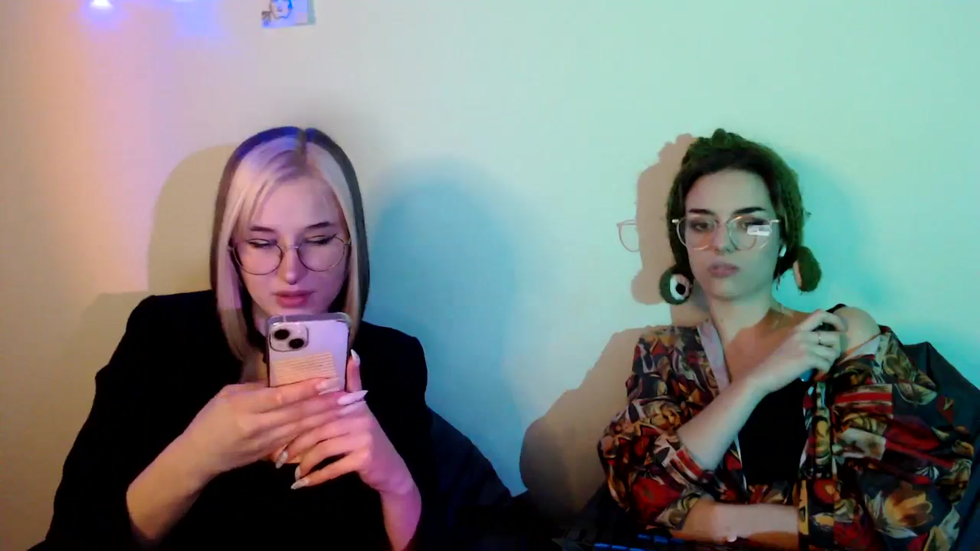 Gallery image thumbnail from Spicy_X's myfreecams stream on, 10/26/2023, 14:11 image 14 of 20
