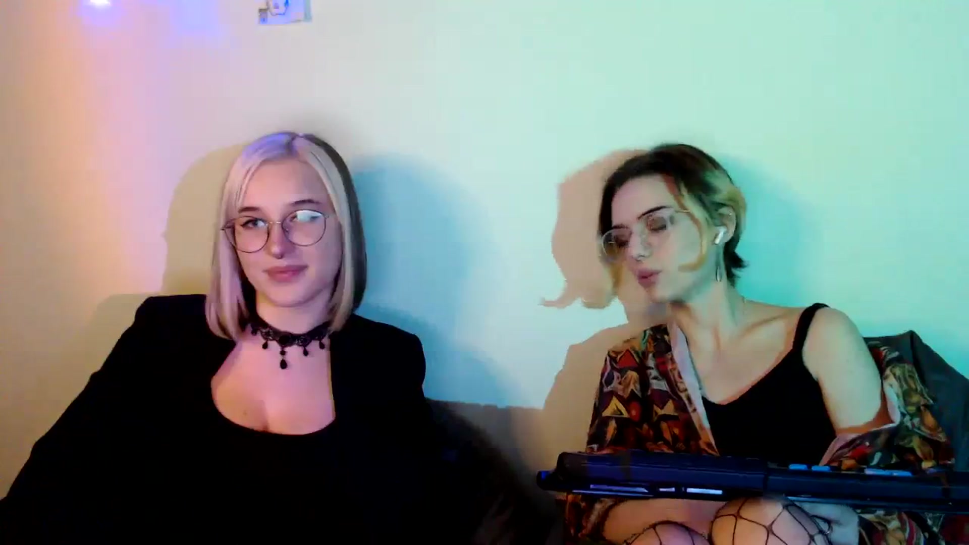 Gallery image thumbnail from Spicy_X's myfreecams stream on, 10/26/2023, 14:11 image 12 of 20