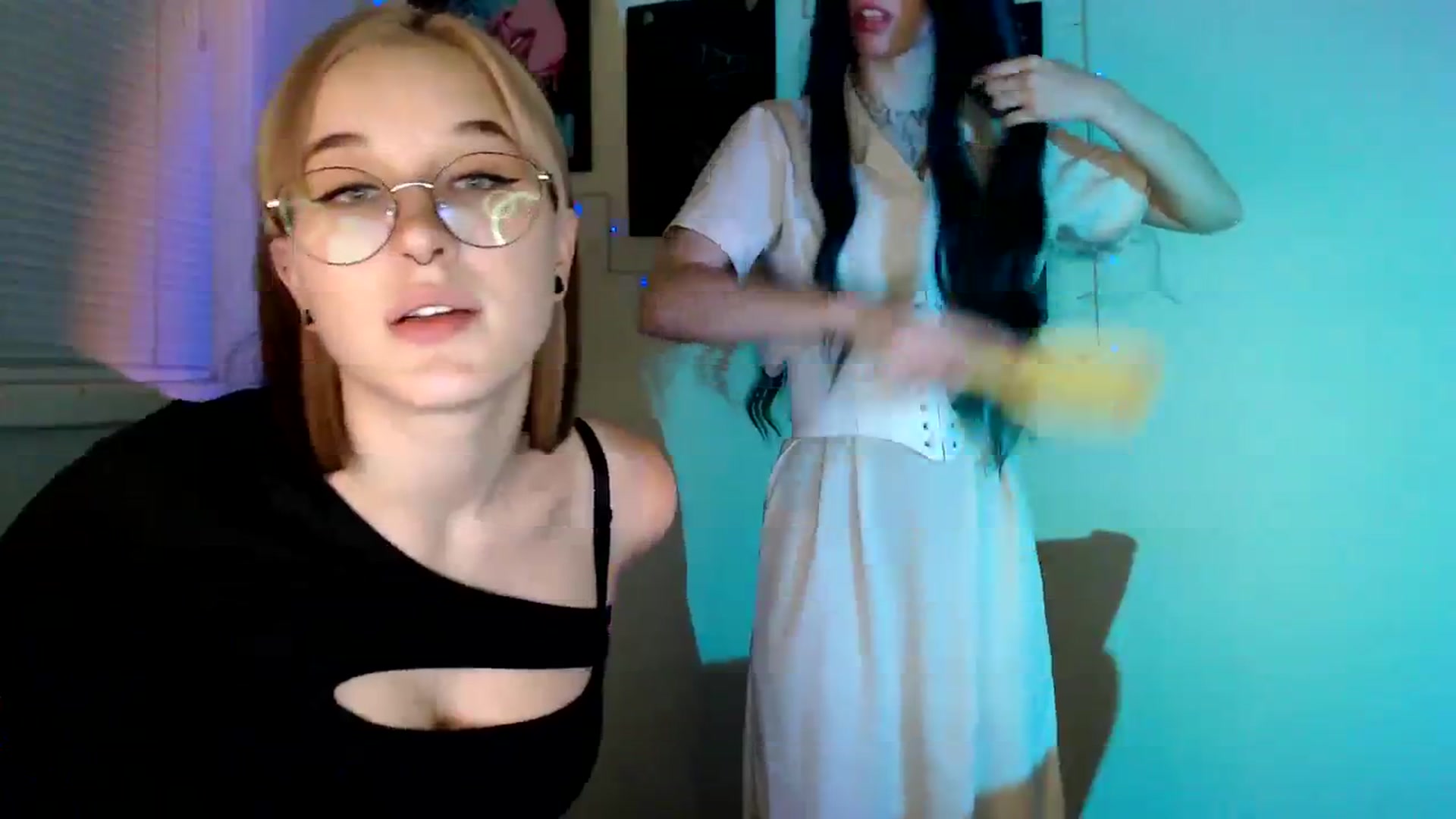 Gallery image thumbnail from Spicy_X's myfreecams stream on, 11/03/2023, 19:02 image 10 of 20