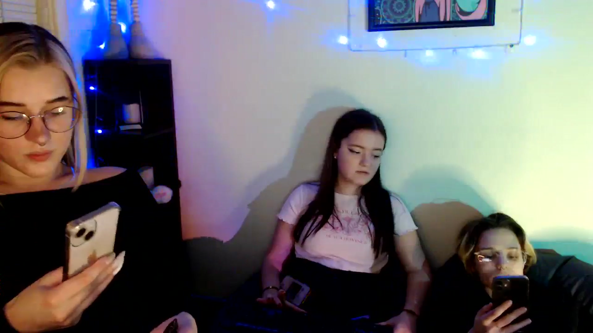 Gallery image thumbnail from Spicy_X's myfreecams stream on, 11/16/2023, 17:04 image 15 of 20