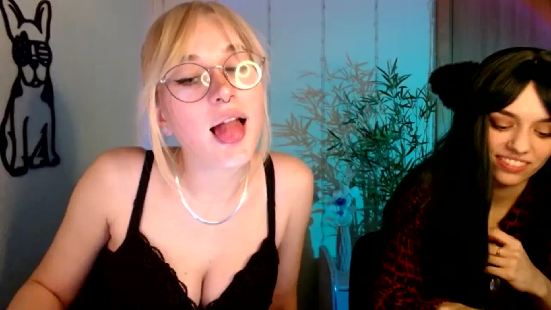 Gallery image thumbnail from Spicy_X's myfreecams stream on, 11/30/2023, 17:51 image 6 of 20