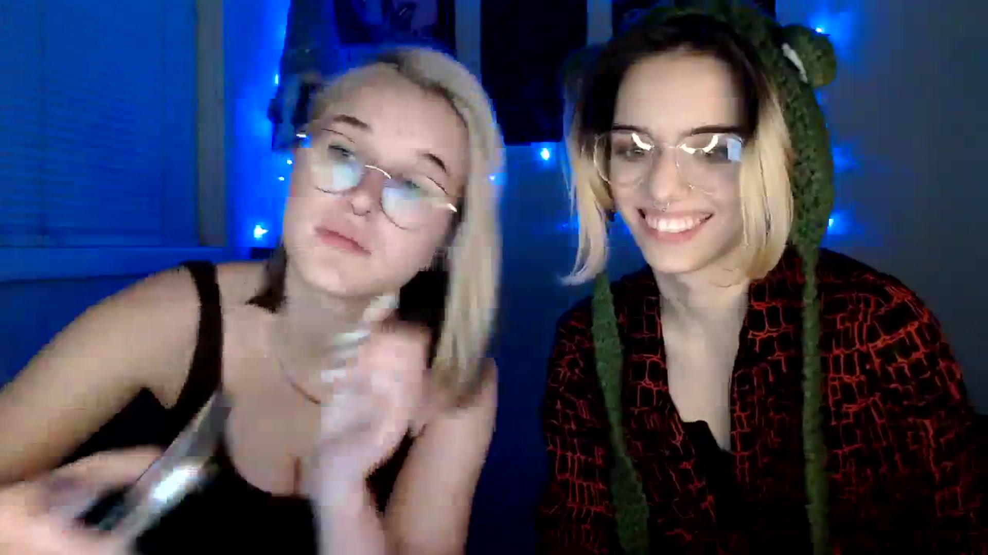 Gallery image thumbnail from Spicy_X's myfreecams stream on, 12/14/2023, 16:00 image 10 of 20