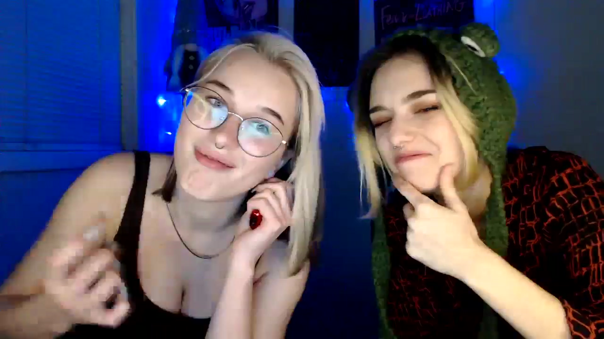 Gallery image thumbnail from Spicy_X's myfreecams stream on, 12/14/2023, 16:00 image 15 of 20