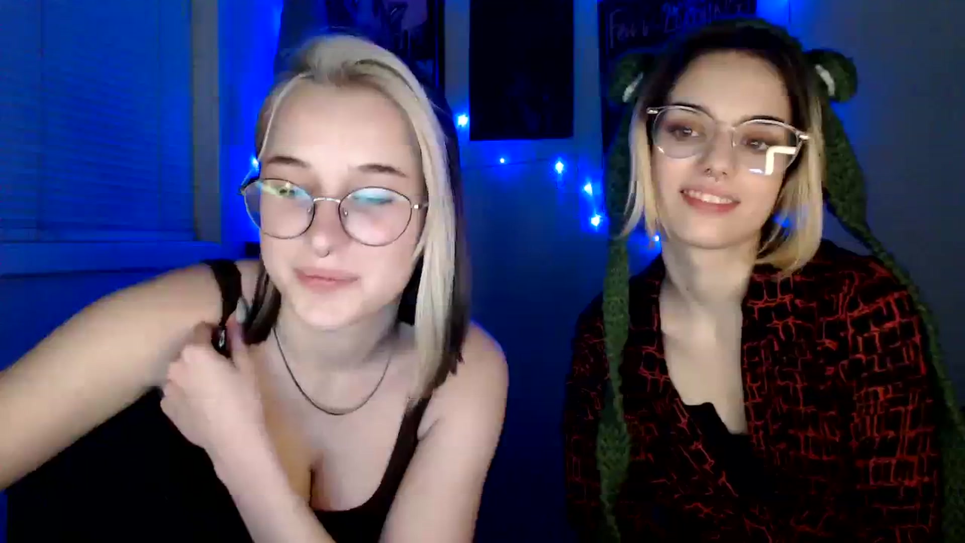 Gallery image thumbnail from Spicy_X's myfreecams stream on, 12/14/2023, 16:00 image 14 of 20