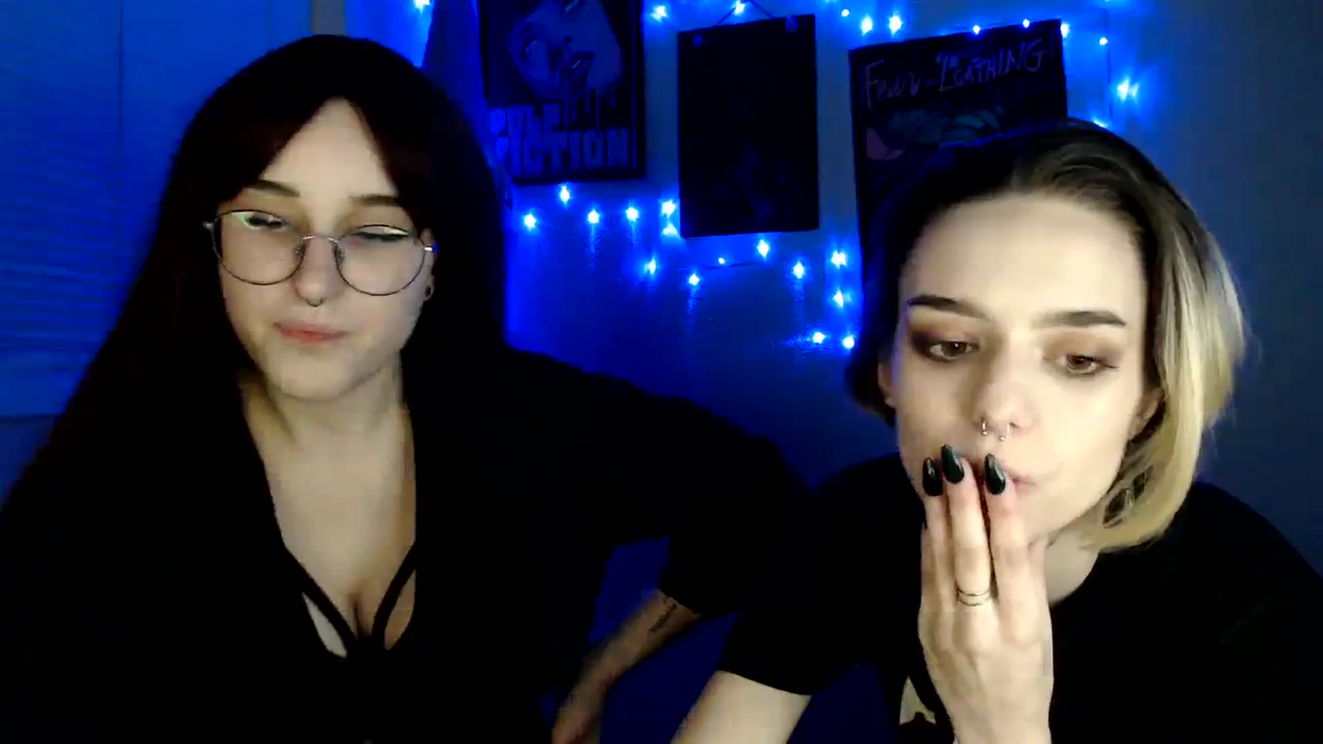 Gallery image thumbnail from Spicy_X's myfreecams stream on, 12/28/2023, 19:43 image 7 of 20