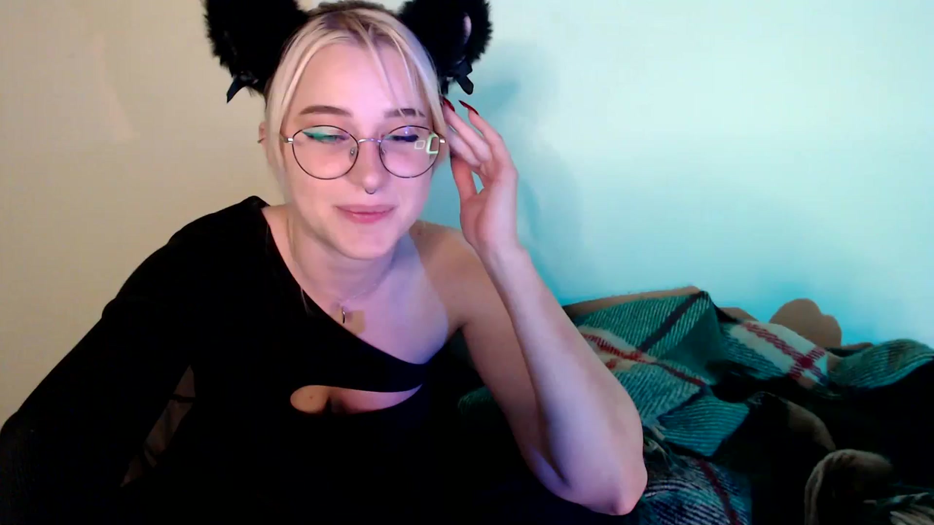 Gallery image thumbnail from Spicy_X's myfreecams stream on, 03/01/2024, 19:08 image 17 of 20