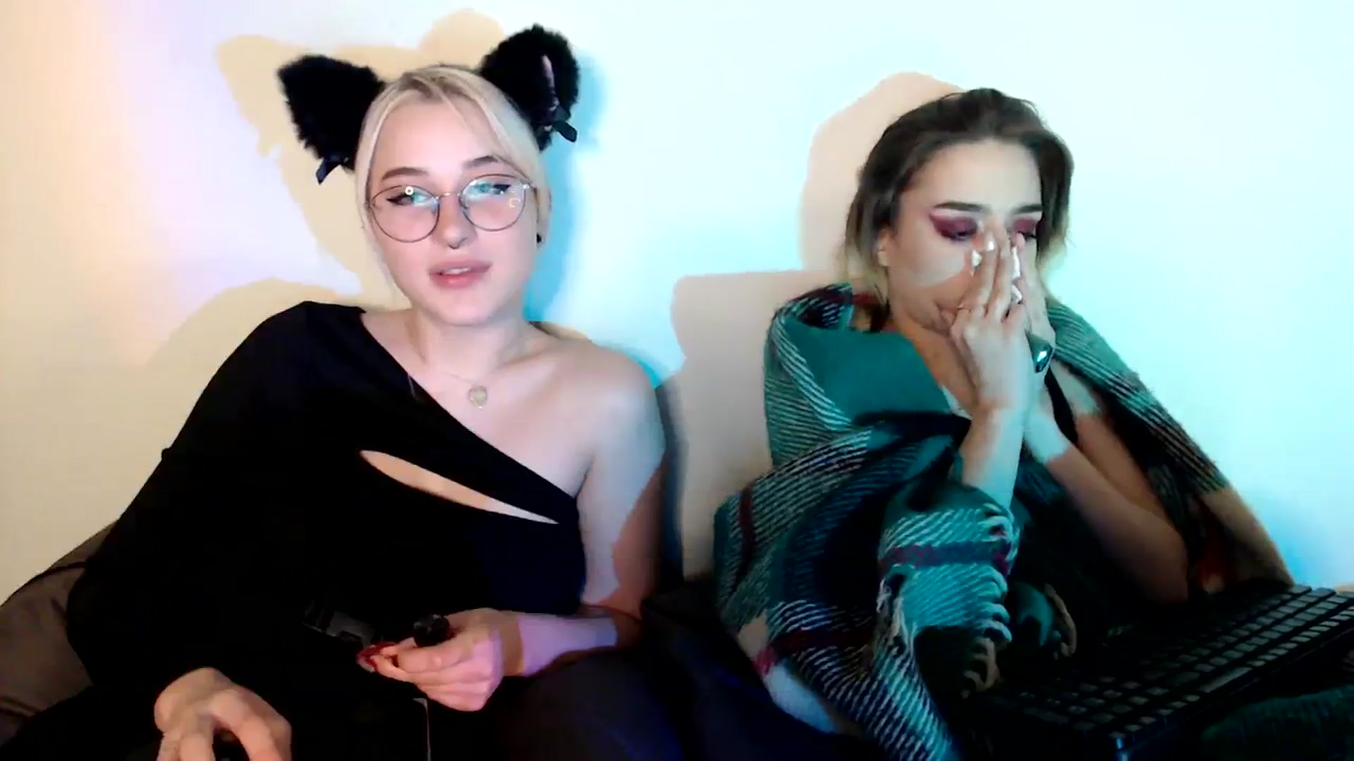 Gallery image thumbnail from Spicy_X's myfreecams stream on, 03/01/2024, 19:08 image 15 of 20