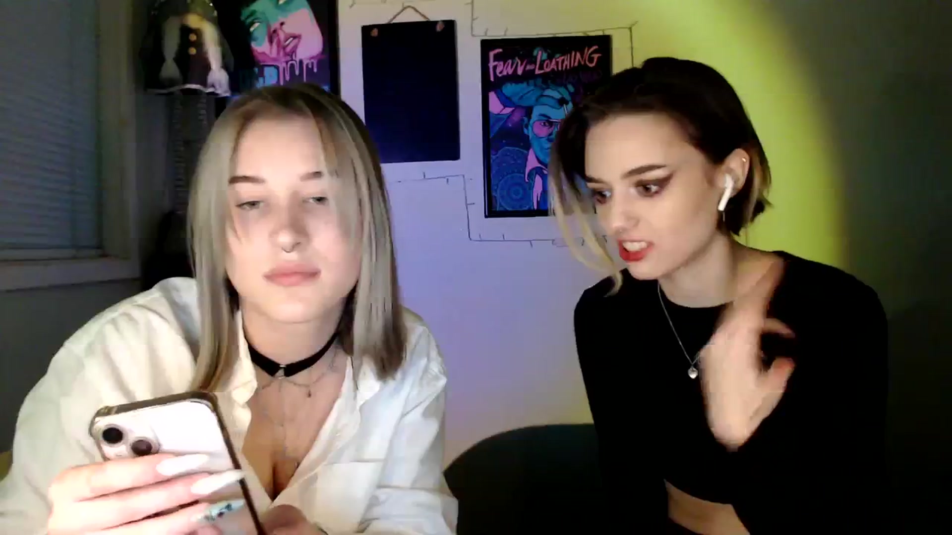 Gallery image thumbnail from Spicy_X's myfreecams stream on, 03/22/2024, 17:19 image 12 of 20