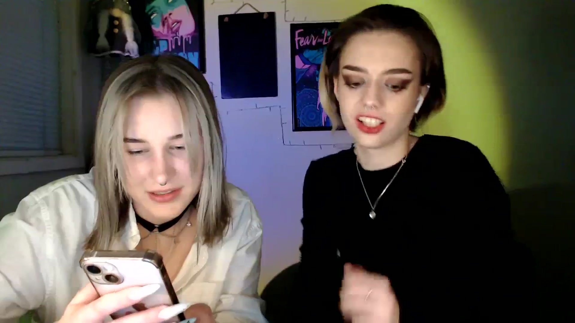 Gallery image thumbnail from Spicy_X's myfreecams stream on, 03/22/2024, 17:19 image 8 of 20