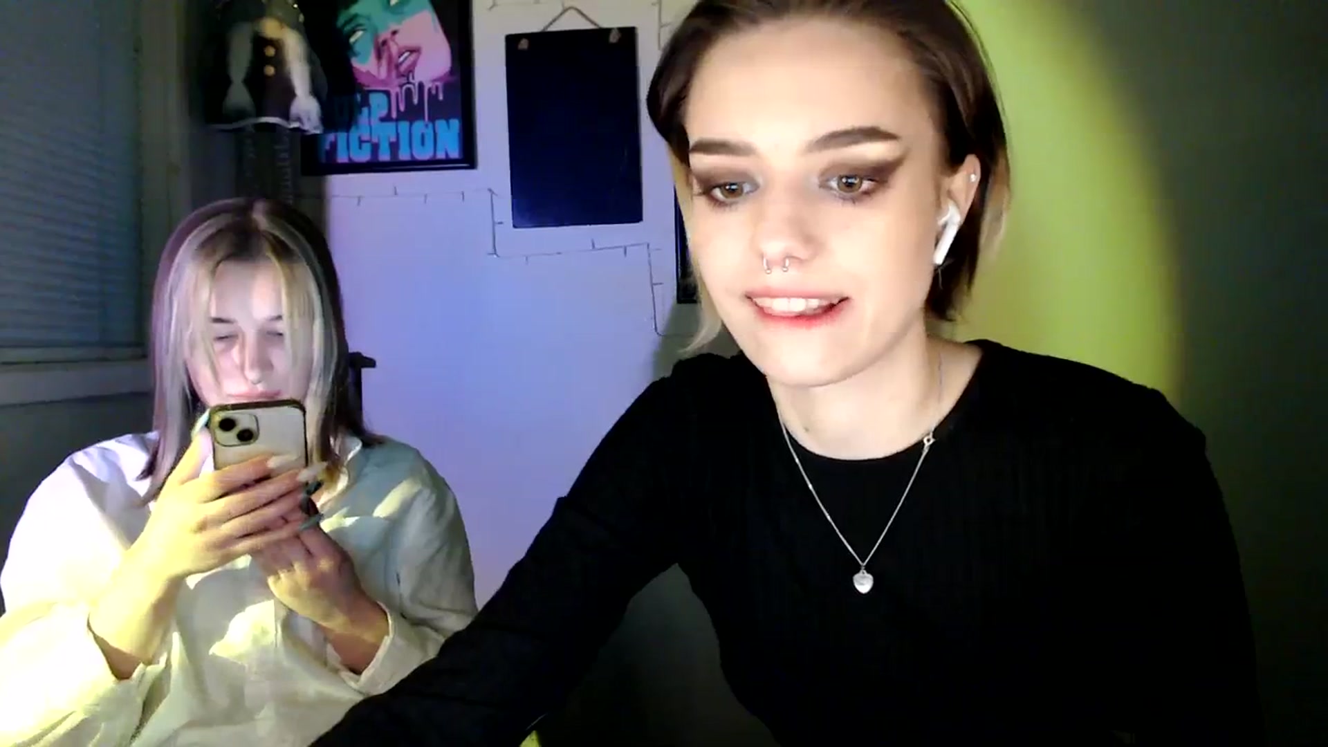 Gallery image thumbnail from Spicy_X's myfreecams stream on, 03/22/2024, 17:19 image 17 of 20