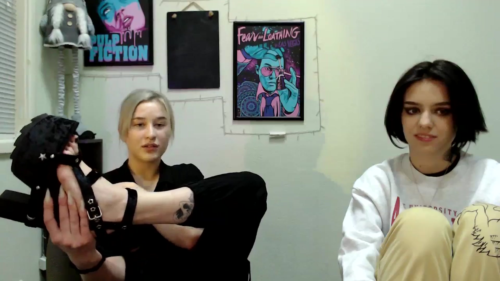 Gallery image thumbnail from Spicy_X's myfreecams stream on, 03/27/2024, 17:25 image 3 of 20