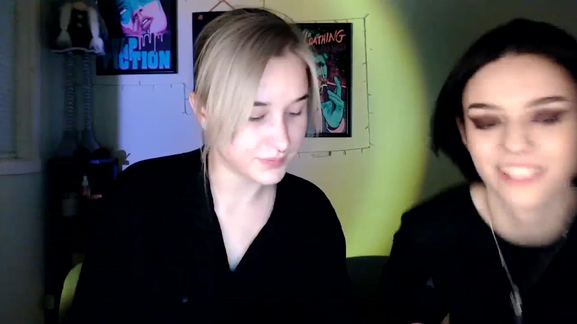 Gallery image thumbnail from Spicy_X's myfreecams stream on, 03/27/2024, 17:25 image 17 of 20