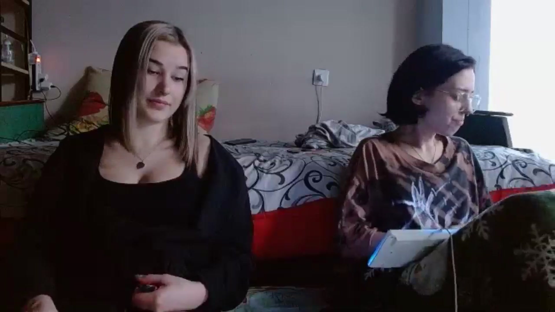Gallery image thumbnail from Spicy_X's myfreecams stream on, 04/25/2024, 17:00 image 6 of 20