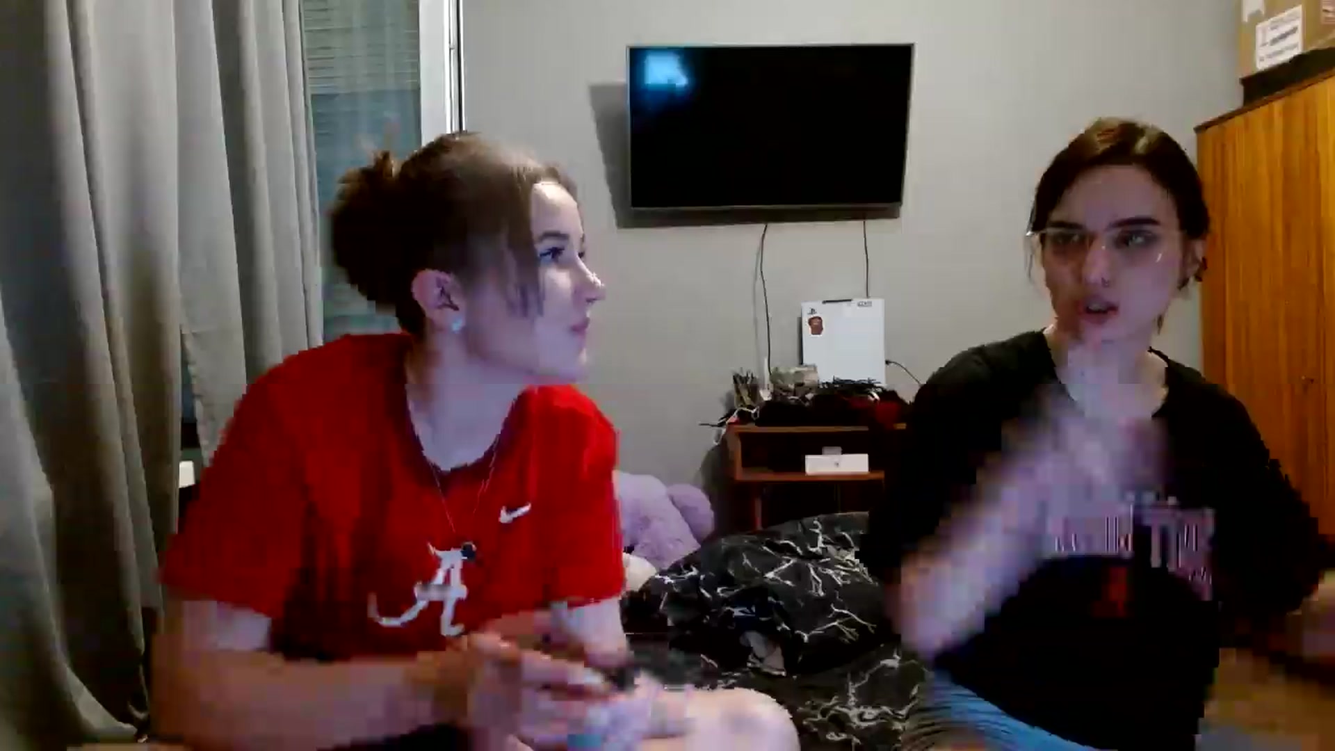 Gallery image thumbnail from Spicy_X's myfreecams stream on, 05/02/2024, 18:09 image 10 of 20