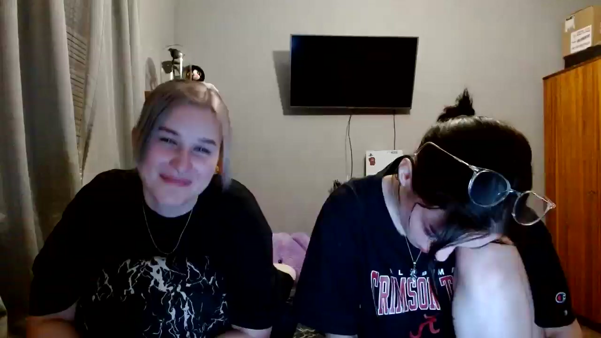 Gallery image thumbnail from Spicy_X's myfreecams stream on, 05/03/2024, 20:07 image 1 of 20