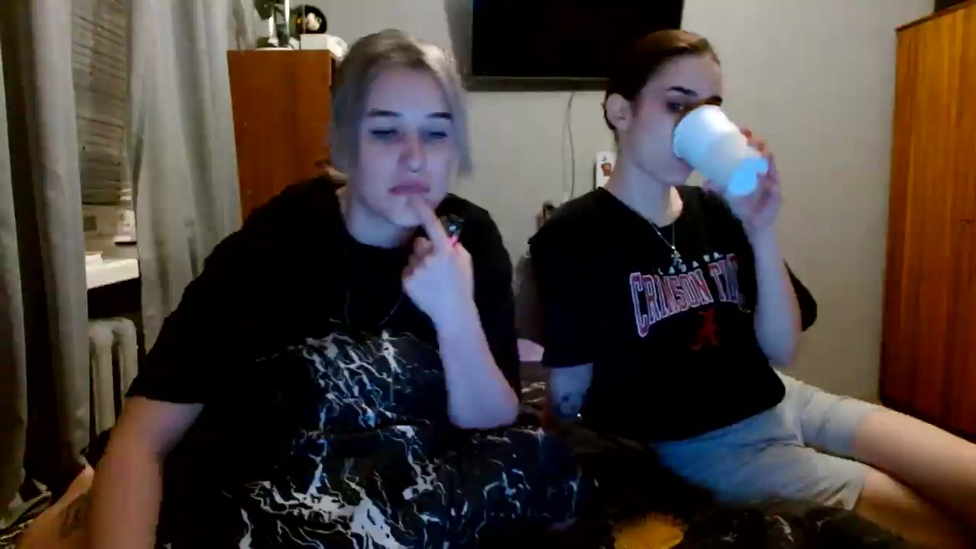 Gallery image thumbnail from Spicy_X's myfreecams stream on, 05/03/2024, 20:07 image 13 of 20