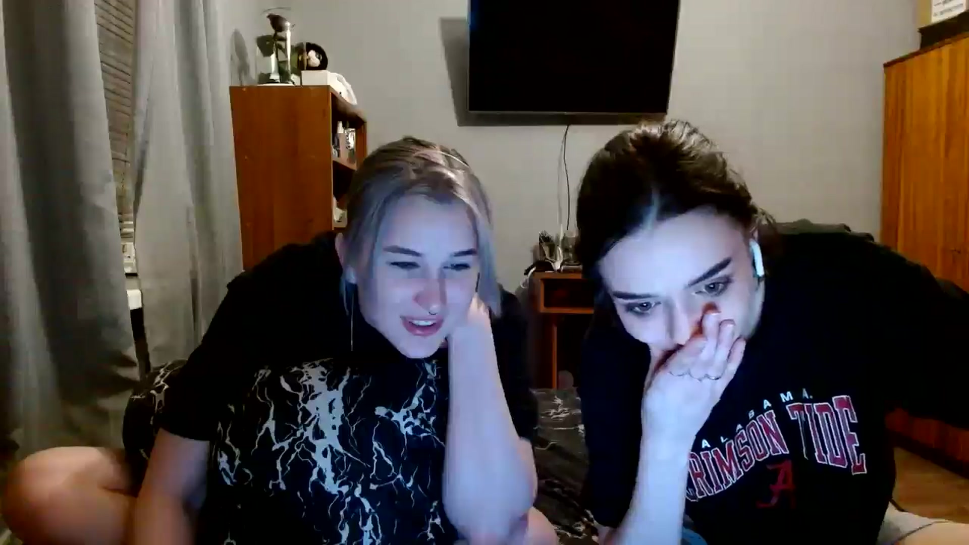 Gallery image thumbnail from Spicy_X's myfreecams stream on, 05/03/2024, 20:07 image 8 of 20