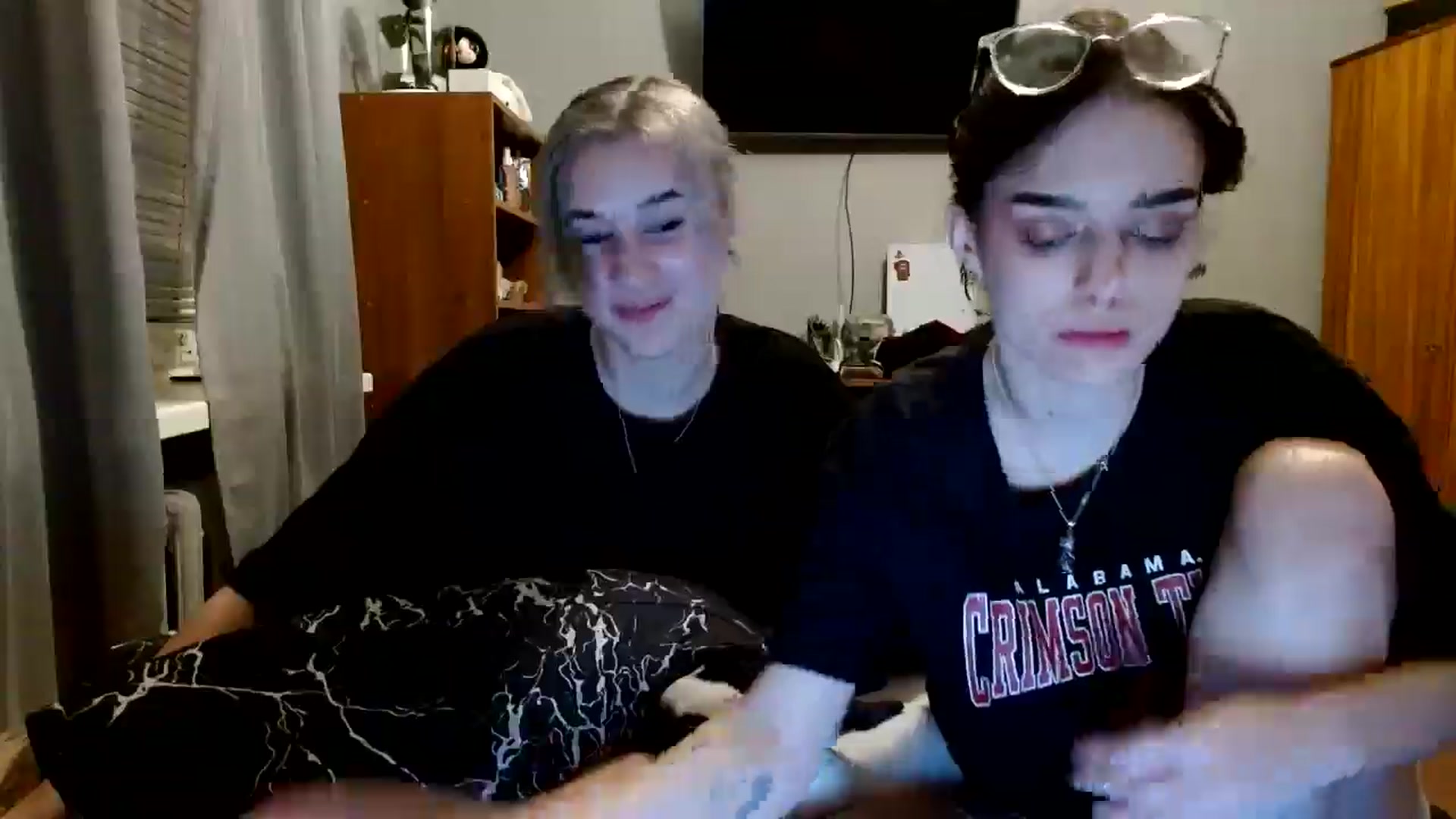 Gallery image thumbnail from Spicy_X's myfreecams stream on, 05/03/2024, 20:07 image 4 of 20