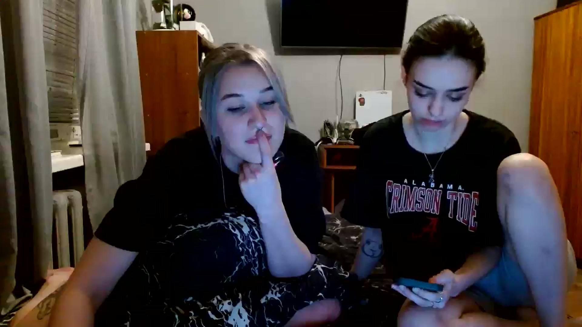 Gallery image thumbnail from Spicy_X's myfreecams stream on, 05/03/2024, 20:07 image 14 of 20