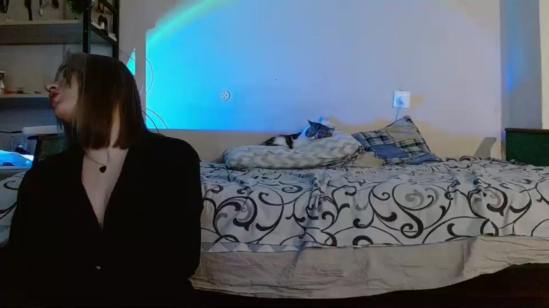 Gallery image thumbnail from Spicy_X's myfreecams stream on, 05/08/2024, 19:51 image 15 of 20