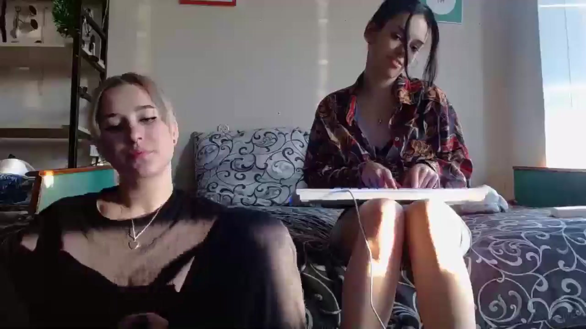 Gallery image thumbnail from Spicy_X's myfreecams stream on, 05/16/2024, 17:27 image 3 of 20