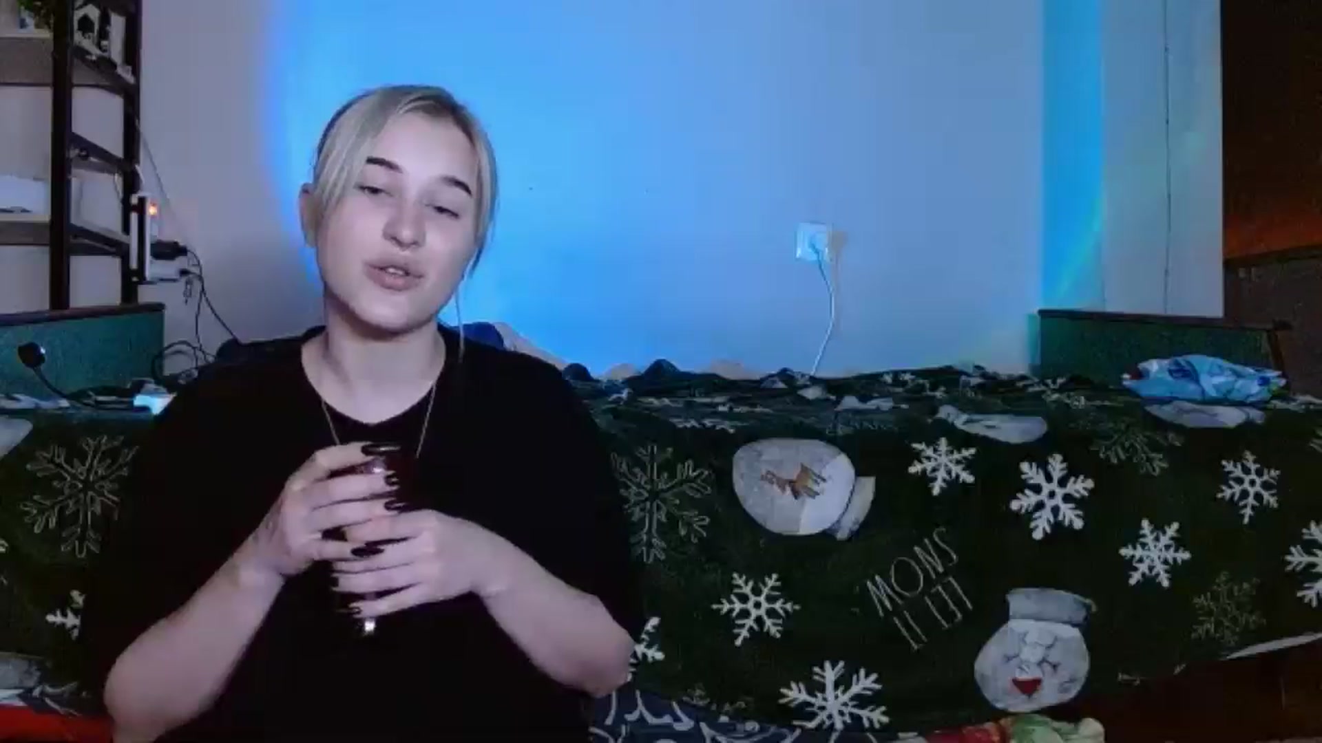 Gallery image thumbnail from Spicy_X's myfreecams stream on, 05/21/2024, 19:05 image 12 of 20