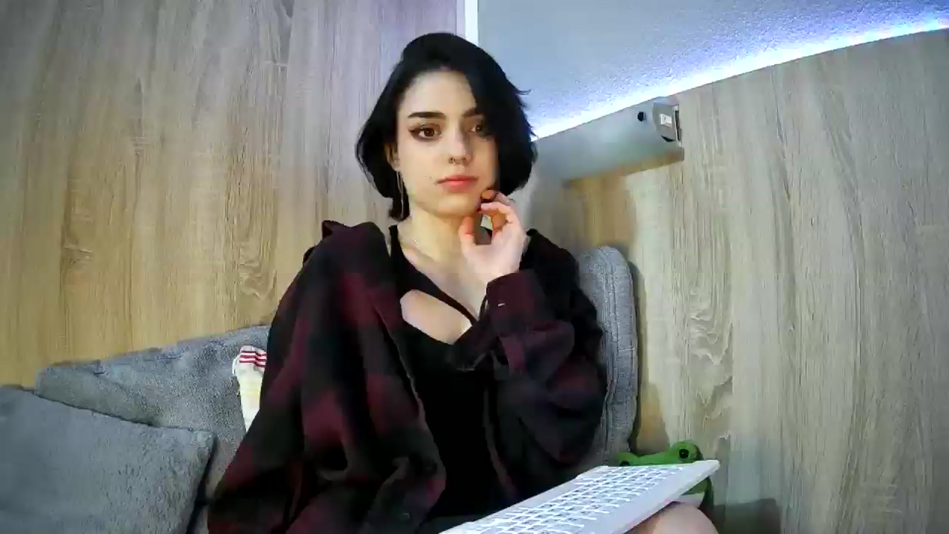 Gallery image thumbnail from Spicy_X's myfreecams stream on, 03/29/2025, 20:41 image 5 of 20
