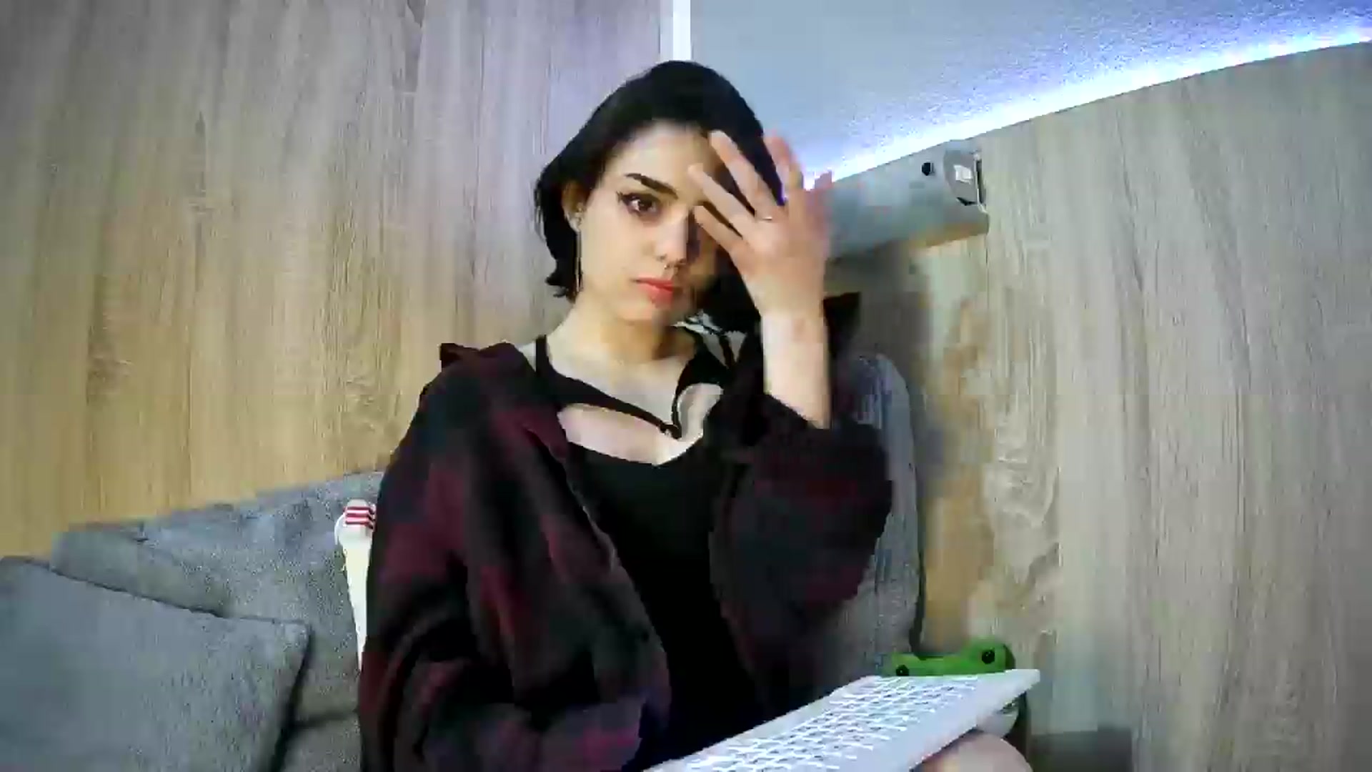 Gallery image thumbnail from Spicy_X's myfreecams stream on, 03/29/2025, 20:41 image 4 of 20