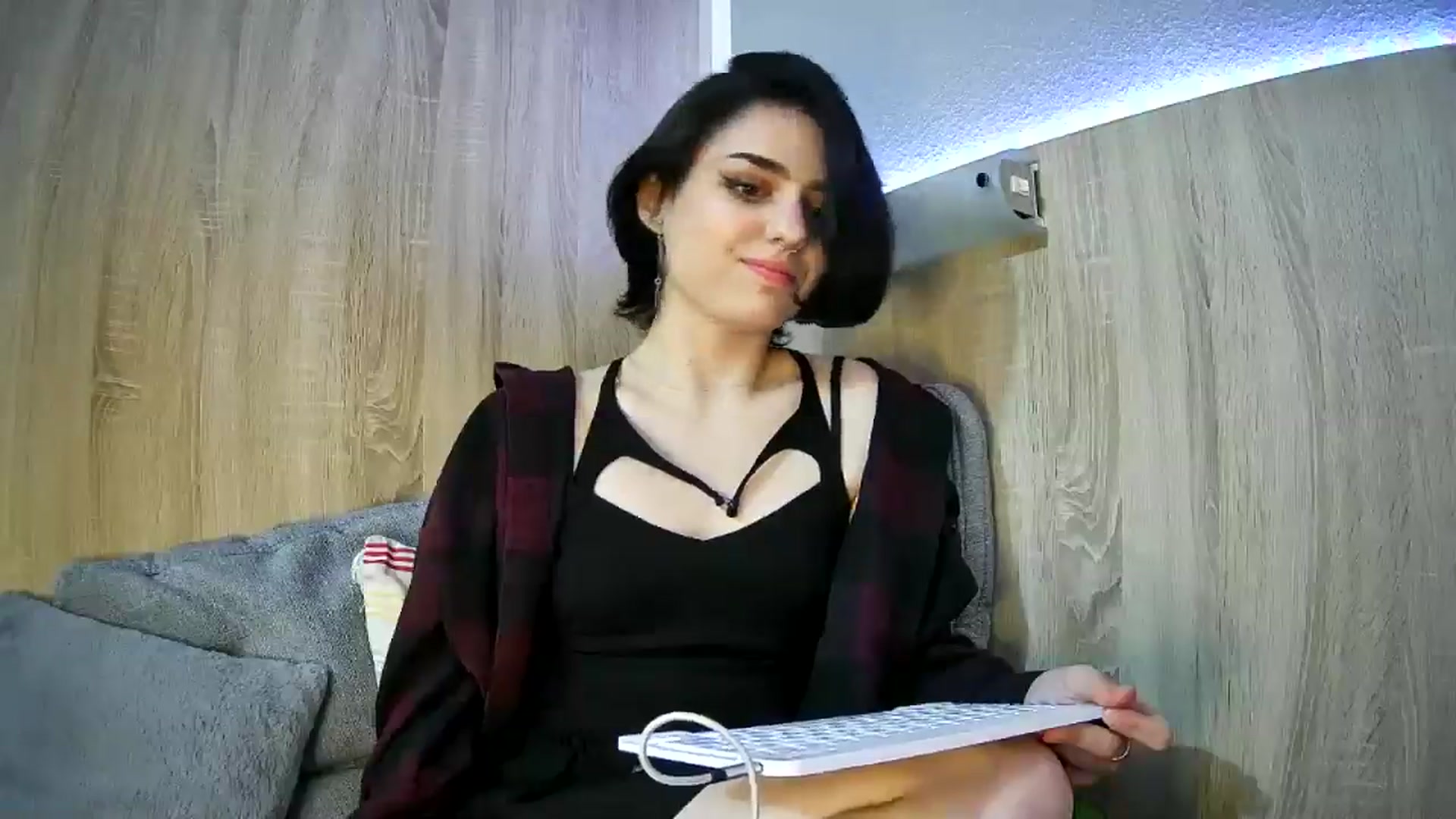 Gallery image thumbnail from Spicy_X's myfreecams stream on, 03/29/2025, 20:41 image 3 of 20
