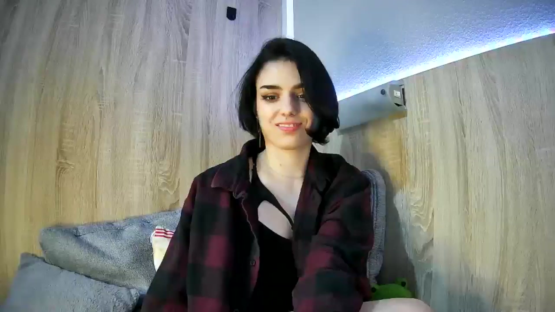 Gallery image thumbnail from Spicy_X's myfreecams stream on, 03/29/2025, 21:20 image 20 of 20